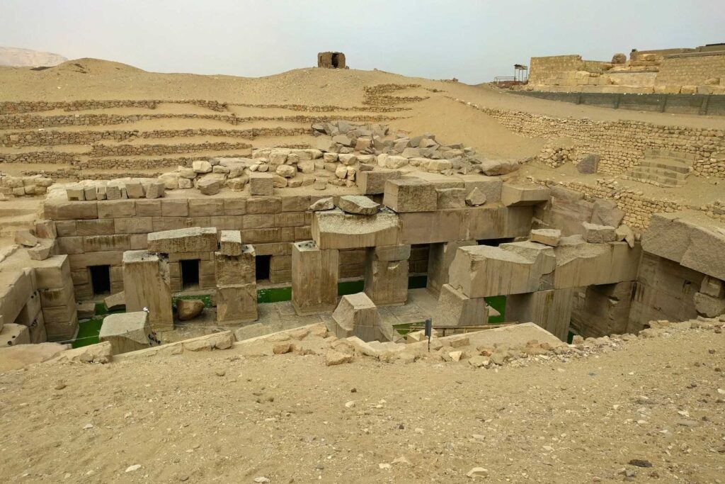Ruiny Osireionu w Abydos