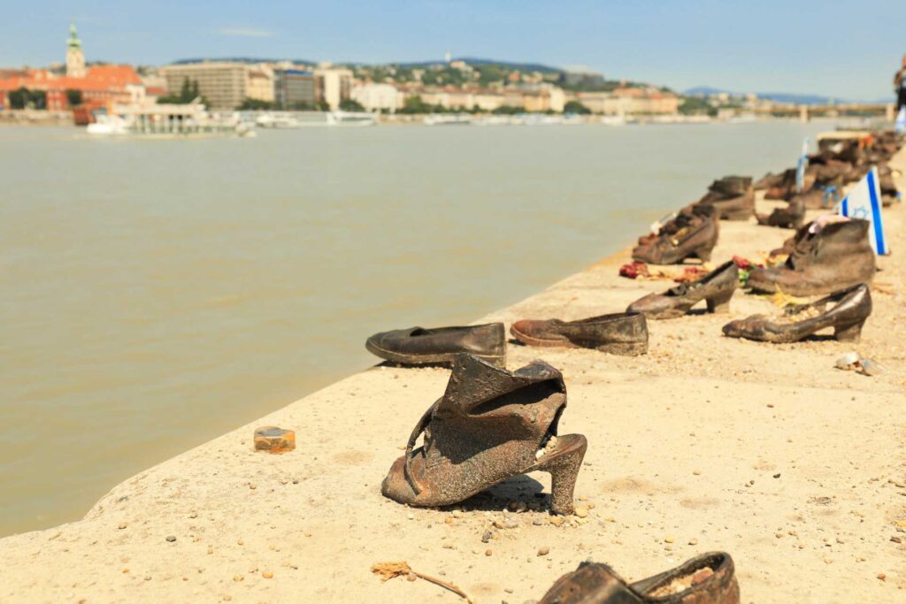 Najciekawsze atrakcje w Budapeszcie — Buty na brzegu Dunaju