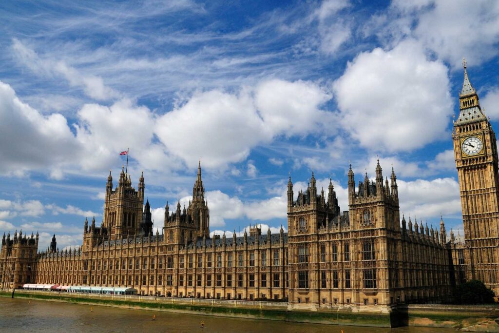 Najciekawsze atrakcje w Londynie — Pałac Westminsterski i Big Ben