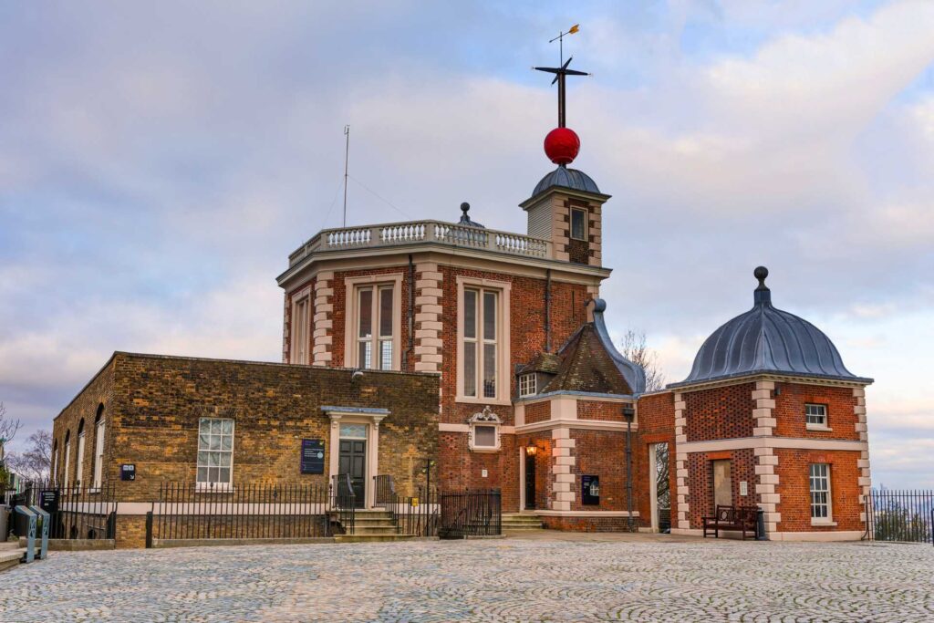 Najciekawsze atrakcje w Londynie — Królewskie Obserwatorium Astronomiczne w Greenwich