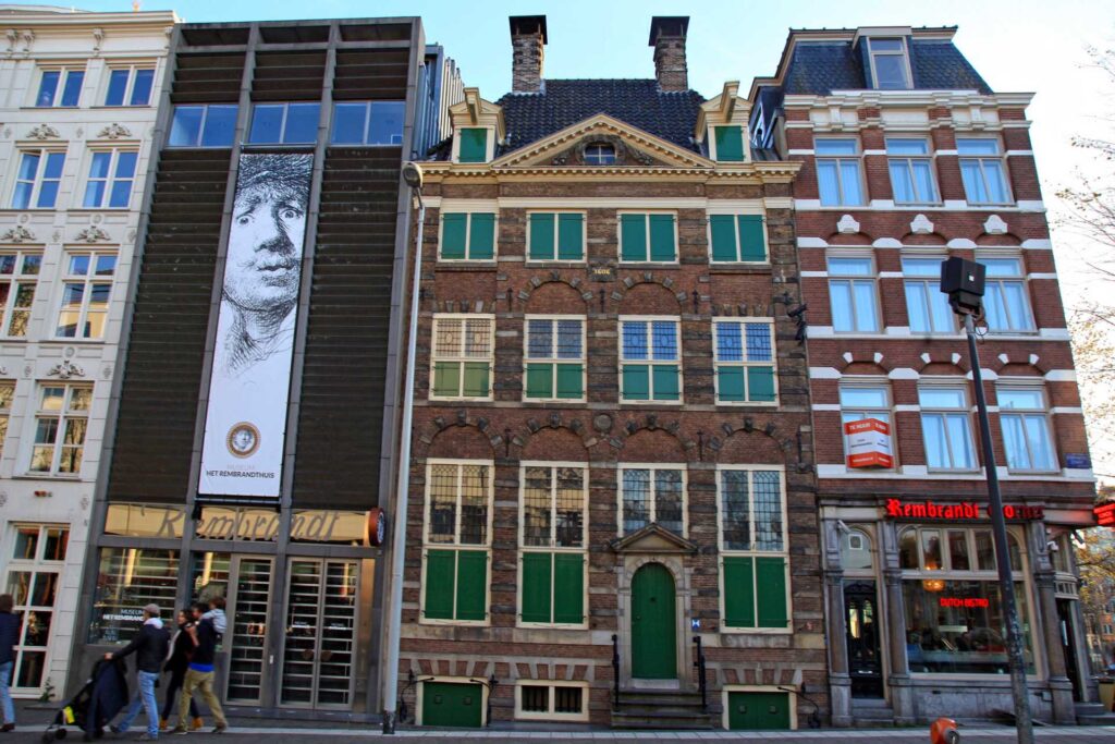 Najciekawsze atrakcje w Amsterdamie — Dom Rembrandta (fot. Maarten Zeehandelaar / Depositphotos.com)