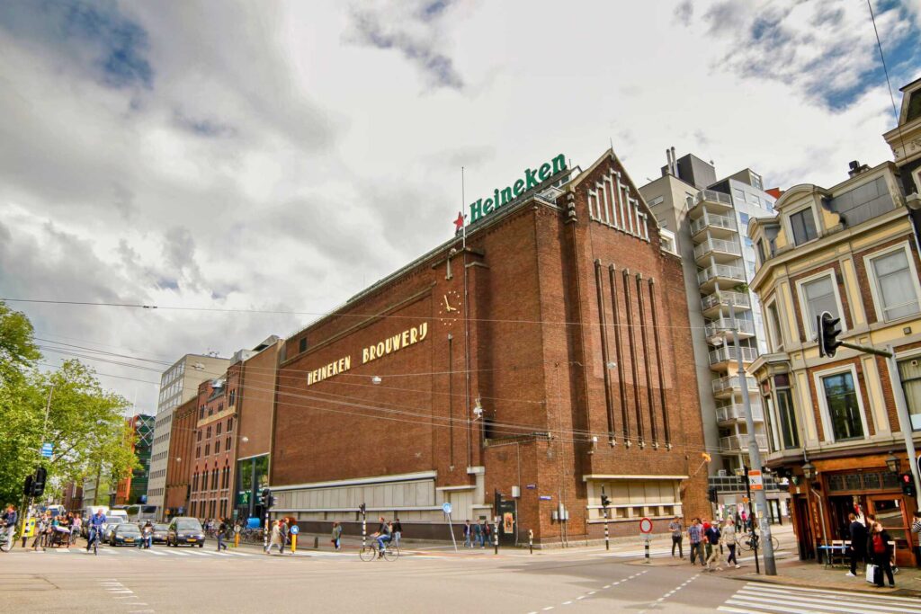 Najciekawsze atrakcje w Amsterdamie — Heineken Experience (fot. Özgür Güvenç / Depositphotos.com)