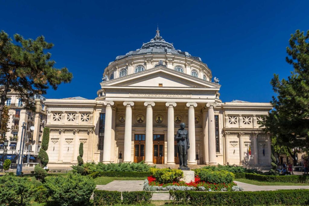 Najciekawsze atrakcje w Bukareszcie — Ateneum Rumuńskie
