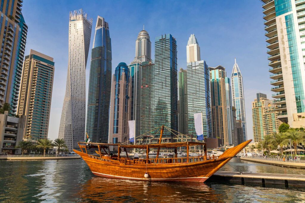 Najciekawsze atrakcje w Dubaju — Dubai Marina