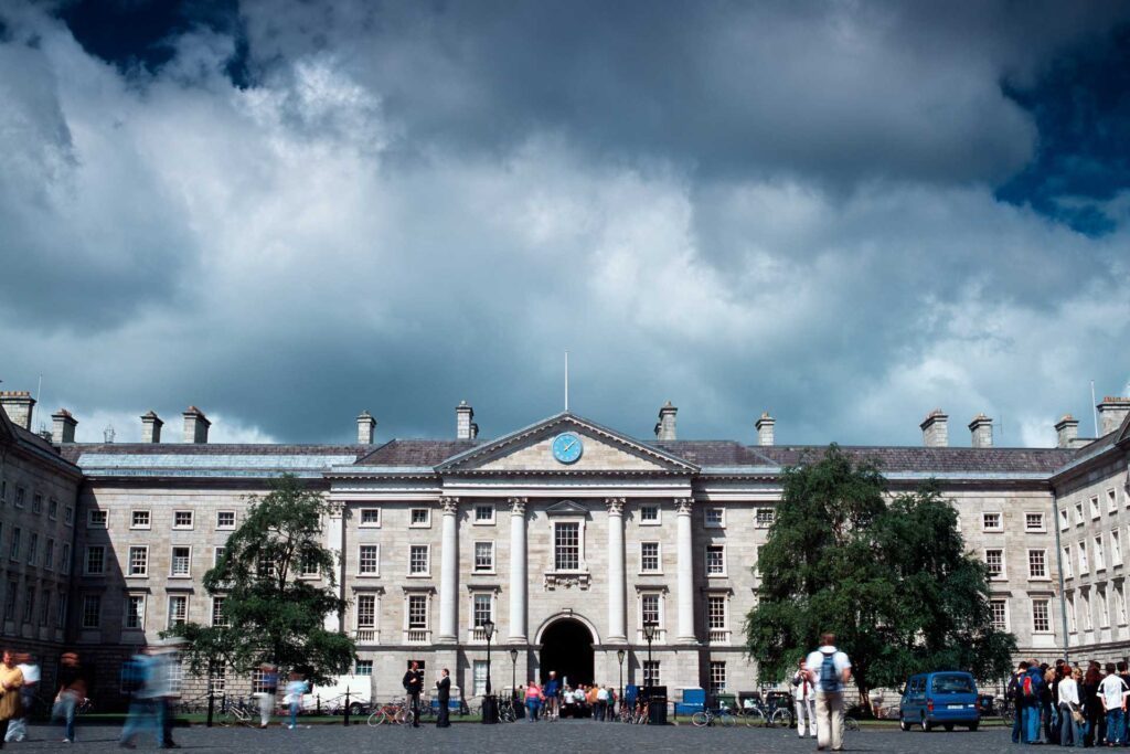 Najciekawsze atrakcje w Dublinie — Trinity College