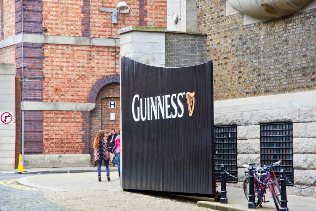 Najciekawsze atrakcje w Dublinie — Muzeum Browaru Guinessa (© Dzianis Hil / Depositphotos.com)