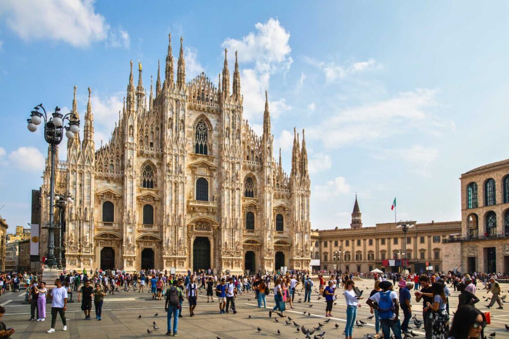 Najciekawsze atrakcje w Mediolanie — Duomo di Milano