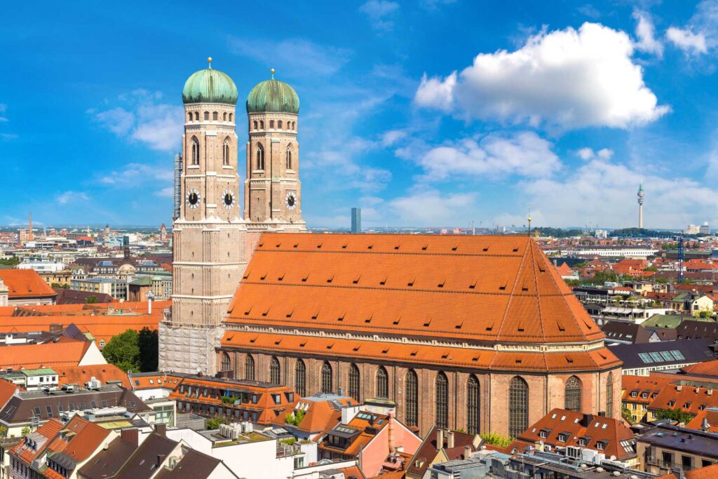 Najciekawsze atrakcje w Monachium — Katedra NMP