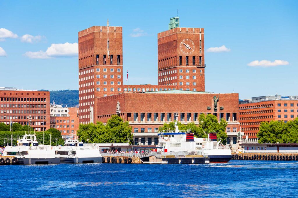 Najciekawsze atrakcje w Oslo — Ratusz