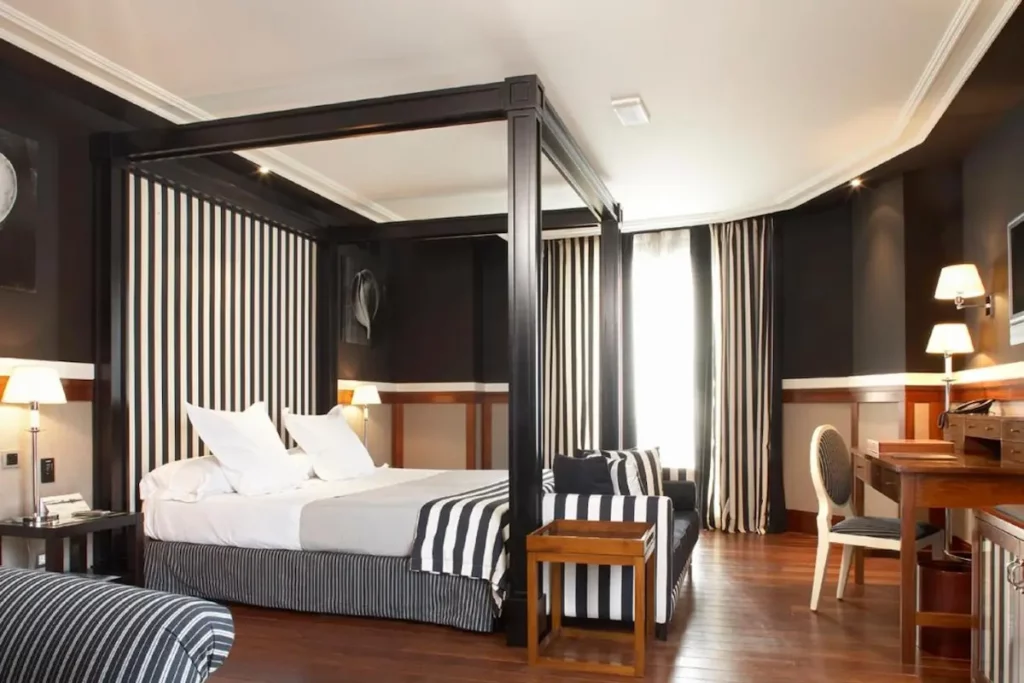 Polecane hotele w Barcelonie — Hotel 1898