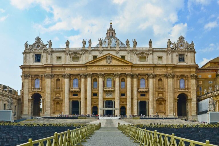 jak zwiedzić bazylikę św. piotra w watykanie