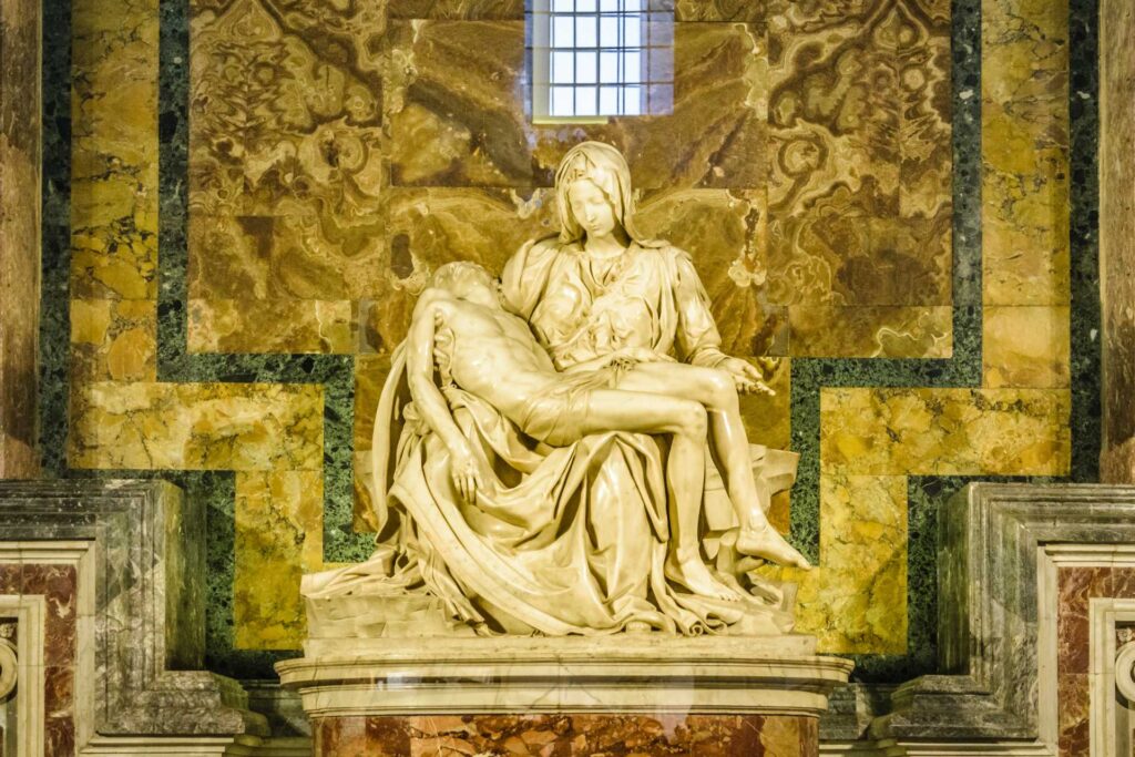 Jak zwiedzić Bazylikę św. Piotra w Watykanie — Pieta Michała Anioła