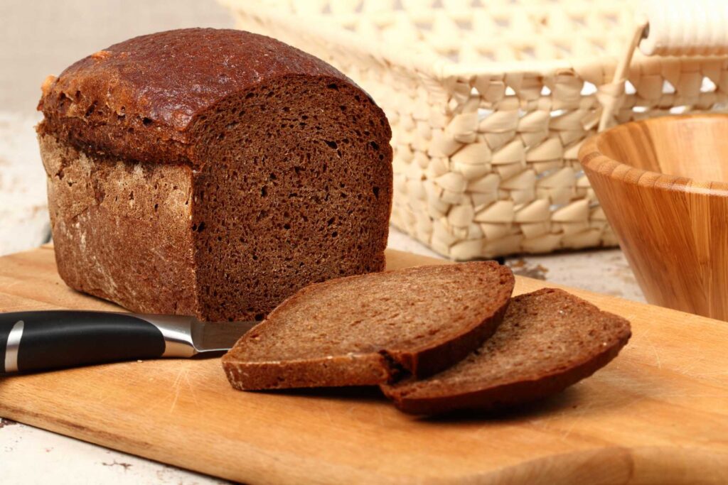 Co zjeść na Litwie — Juoda duona