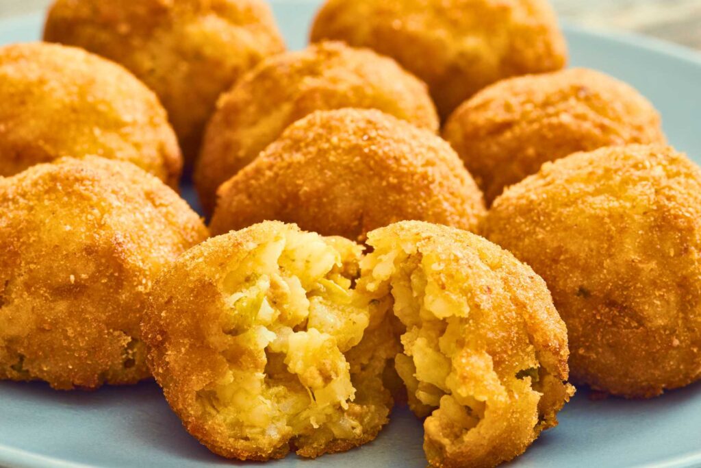 Co zjeść na Sycylii — Arancini