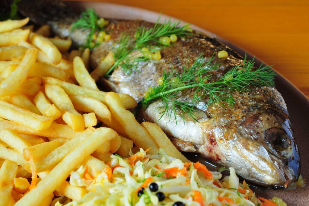 Co zjeść w Macedonii — Ochrydzki pstrąg