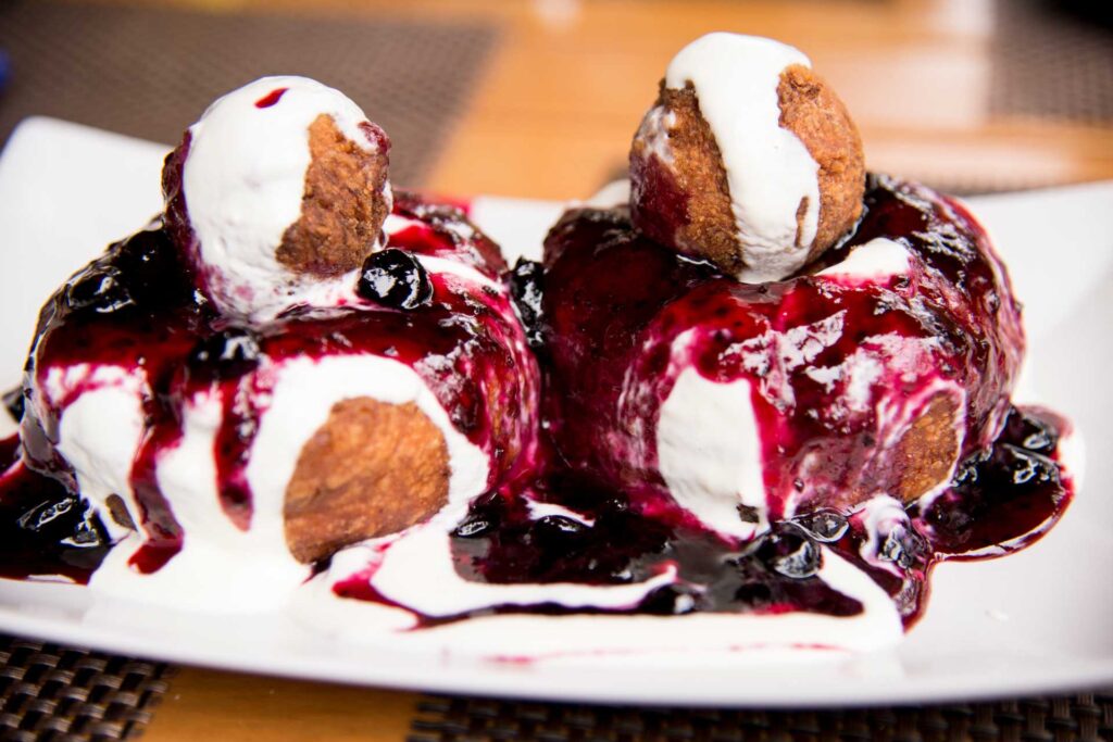 Co zjeść w Rumunii — Papanași