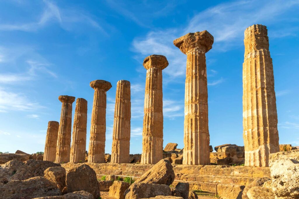 Co zobaczyć w Agrigento — Świątynia Heraklesa w Dolinie Świątyń