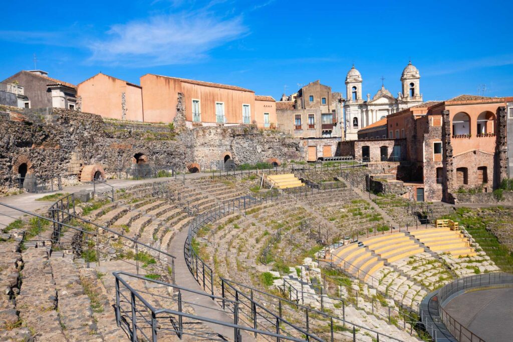 Co warto zobaczyć w Katanii — Teatr Rzymski (Teatro Antico greco-romano di Catania)