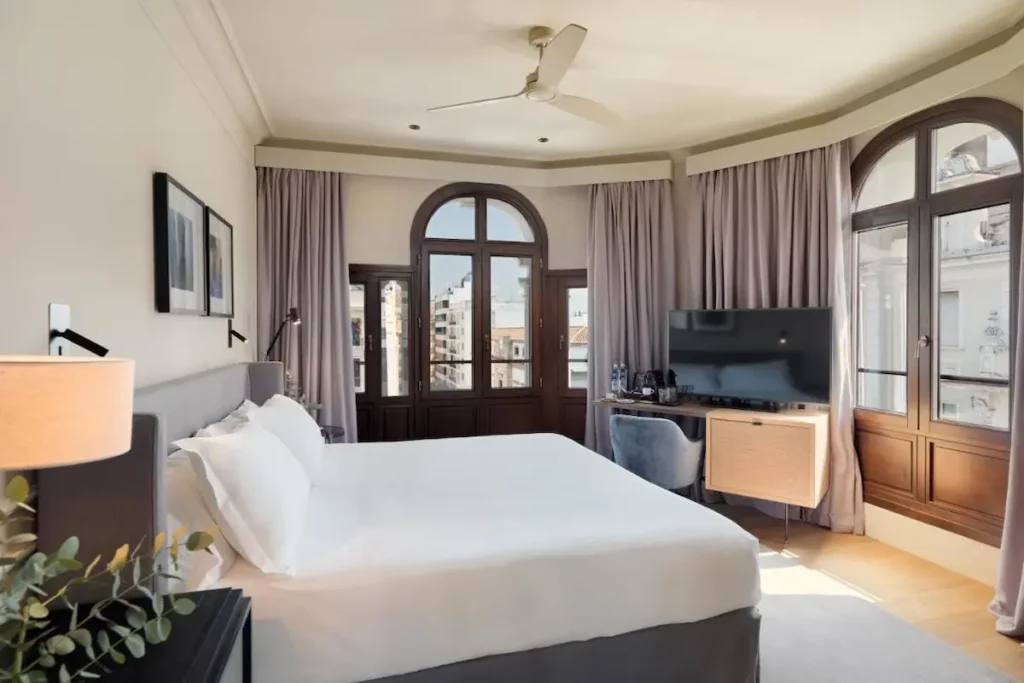 hotel h10 palacio colomera