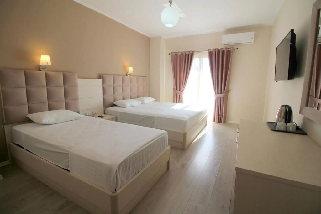 Mediterrane (Saranda)