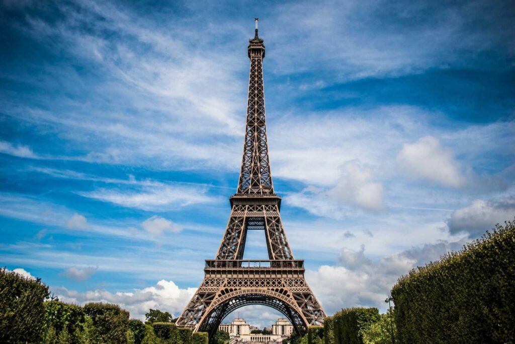 Najciekawsze atrakcje w Paryżu — Wieża Eiffla