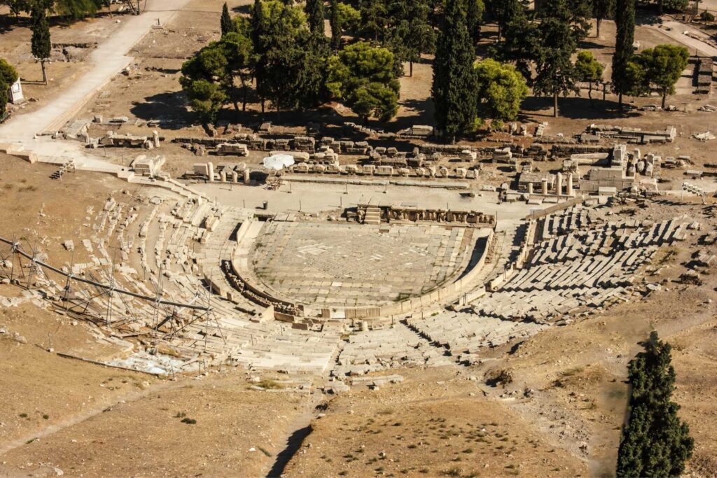Najciekawsze atrakcje w Atenach — Teatr Dionizosa