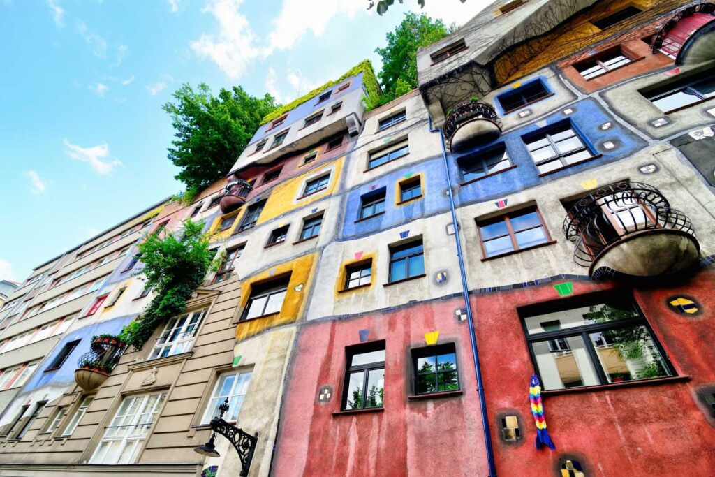 Najciekawsze atrakcje w Wiedniu — Hundertwasserhaus