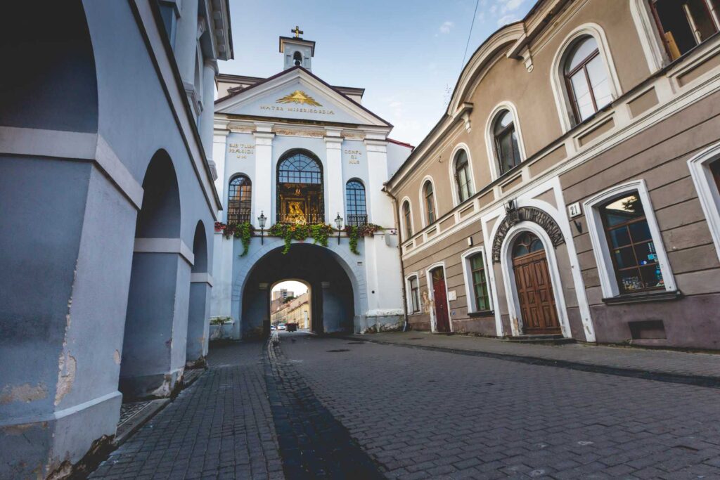 Najciekawsze atrakcje w Wilnie — Ostra Brama