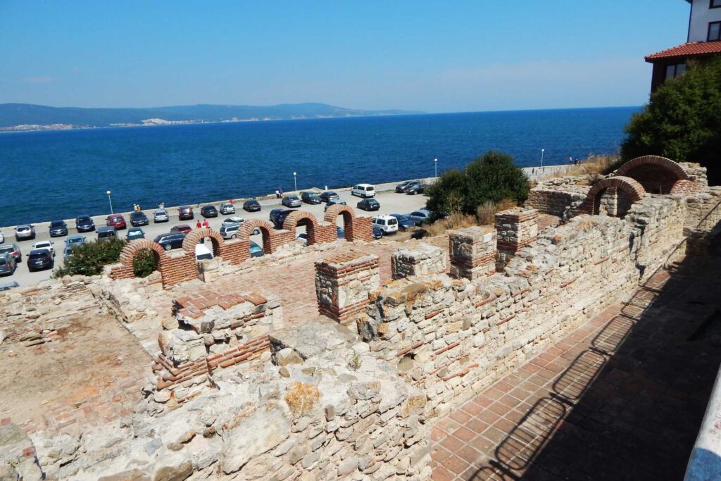 Ruiny Bazyliki Matki Bożej Eleusy