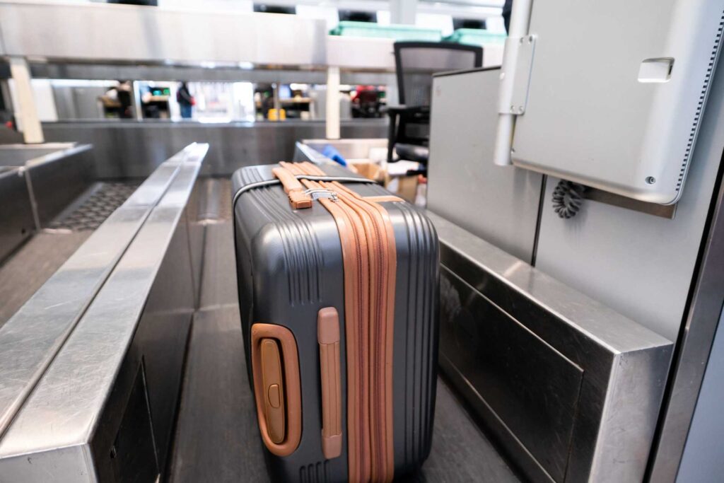 Jak wygląda odprawa na lotnisku — Stanowiska odprawy biletowo-bagażowej są zamykane około 45 minut przed zaplanowaną godziną wylotu