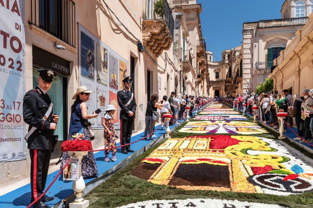 Festiwal kwiatowych dywanów w Noto na Sycylii