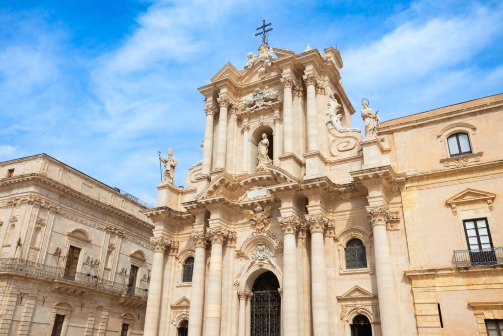 Co zobaczyć w Syrakuzach — Katedra w Syrakuzach