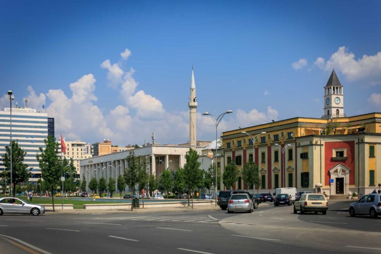 tirana atrakcje