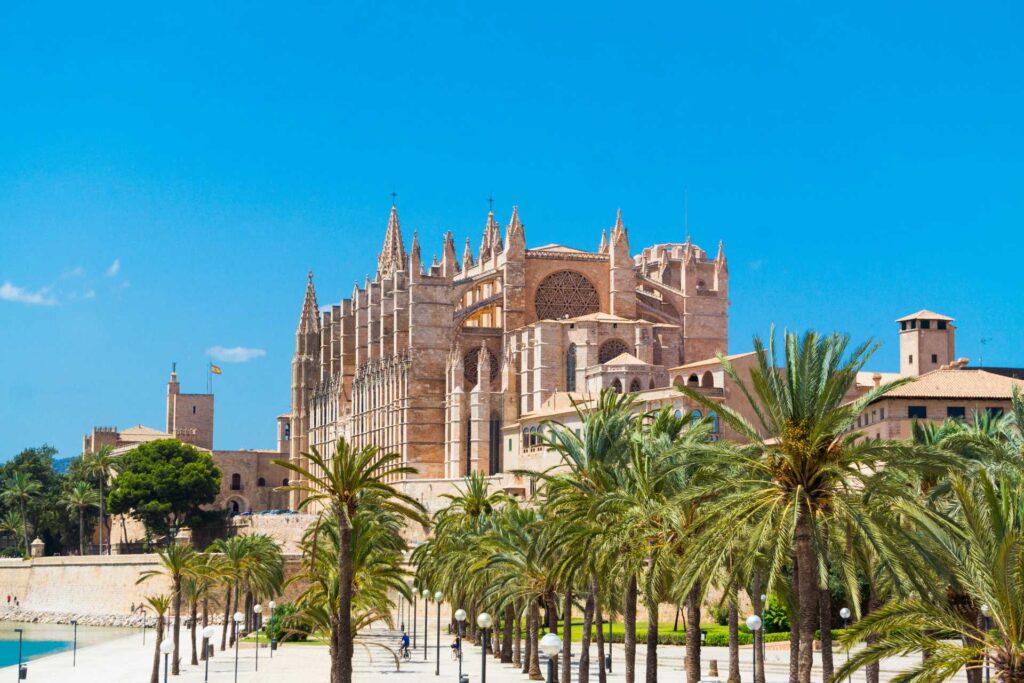 Wakacje w czerwcu na Majorce — Katedra Le Seu w Palma de Mallorca