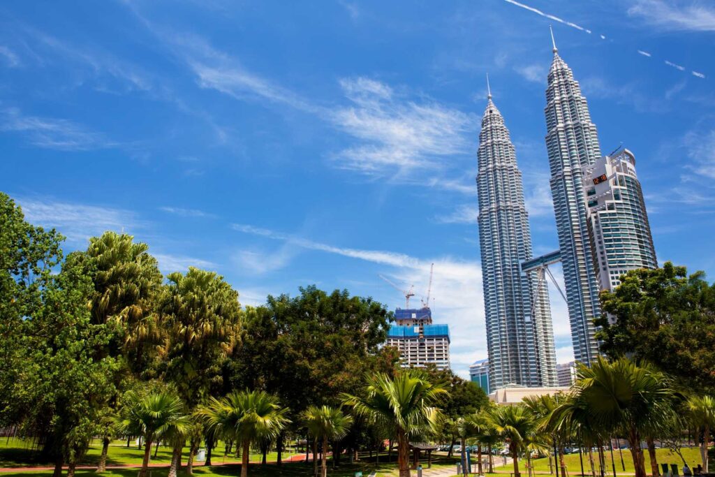 Wakacje w grudniu w Malezji — Petronas Towers w Kuala Lumpur