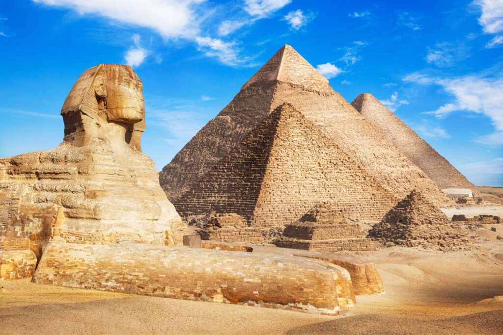 Wakacje w lutym w Egipcie – Sfinks i piramidy w Gizie