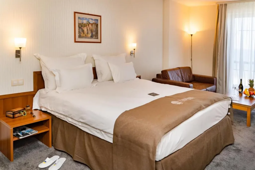 Polecane hotele i noclegi w Warnie — Hotel Panorama